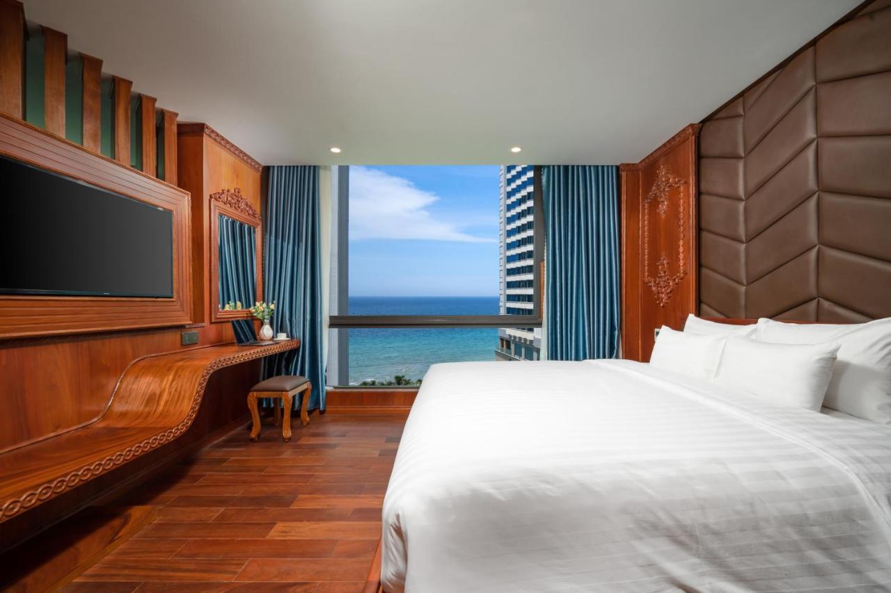 Monalisa Luxury Hotel Da Nang Exterior foto