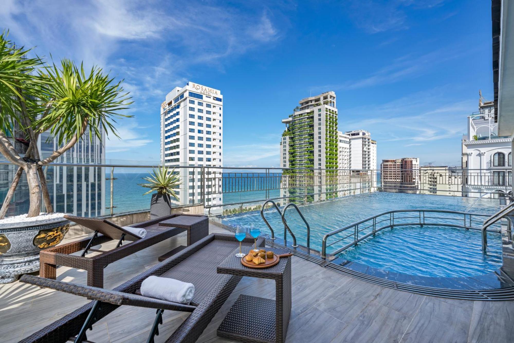 Monalisa Luxury Hotel Da Nang Exterior foto
