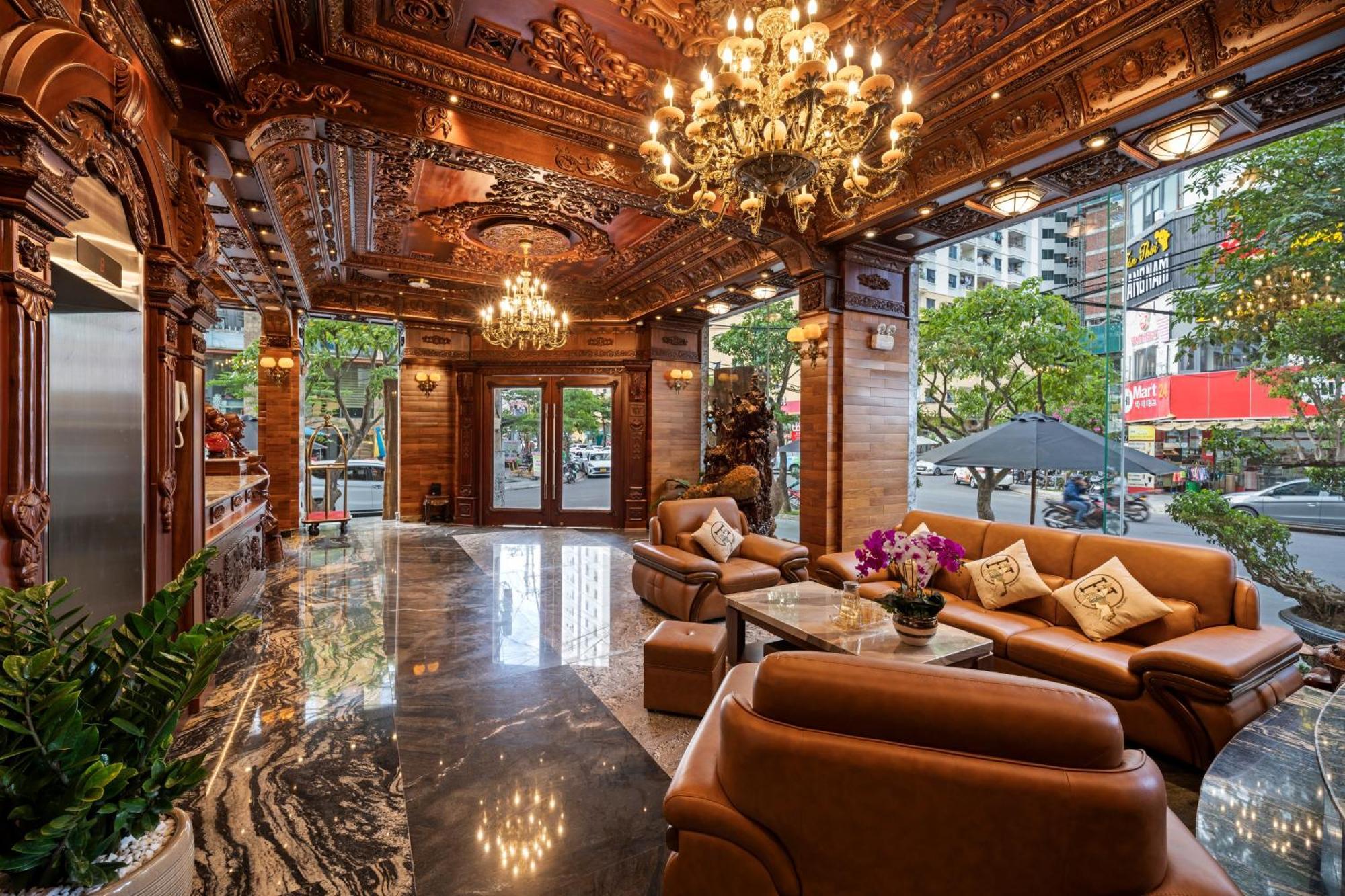 Monalisa Luxury Hotel Da Nang Exterior foto